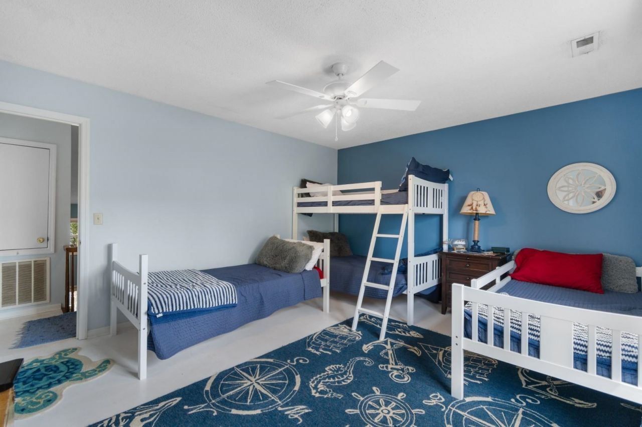 4301 Alicia Ct. Photo 25