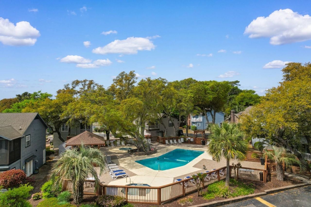 4301 Alicia Ct. Photo 32