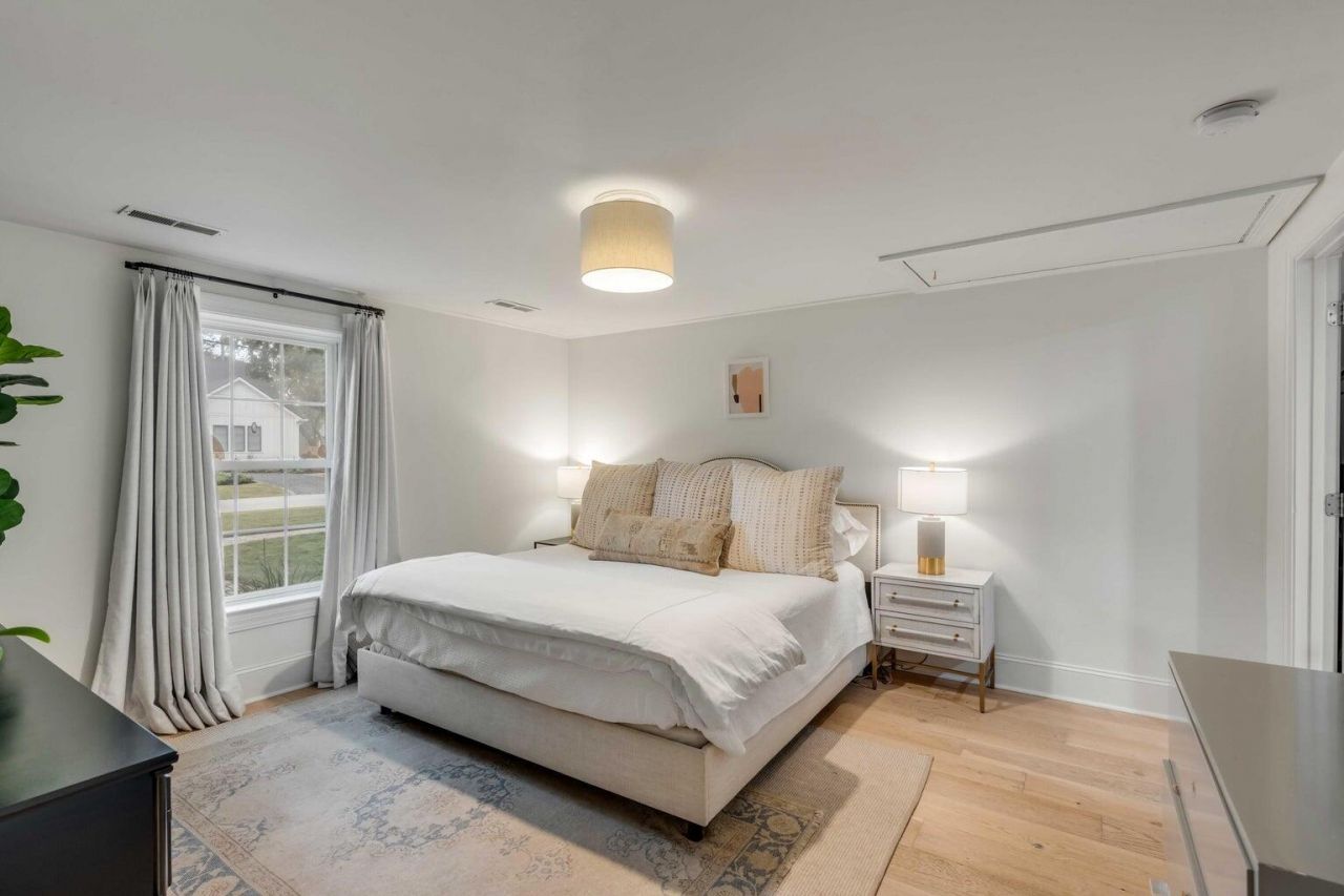 930 Cliffwood Drive Photo 21