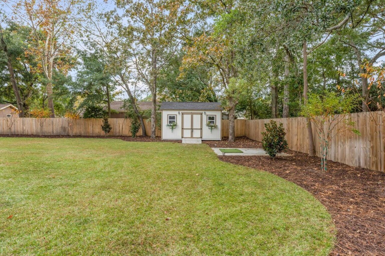 930 Cliffwood Drive Photo 28