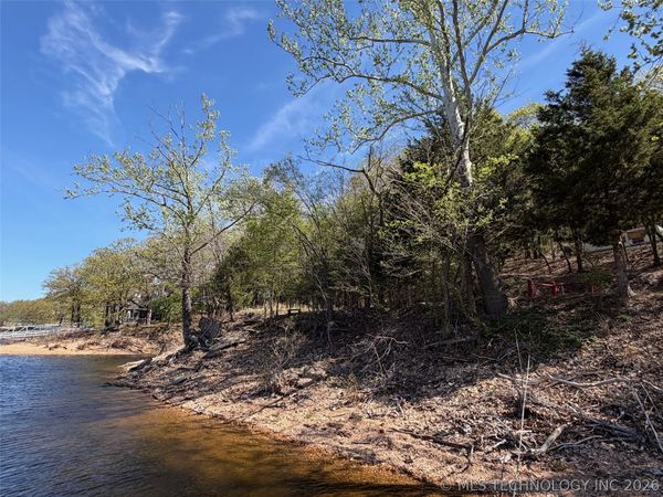 297 Moorings Road , Eucha, OK 74342