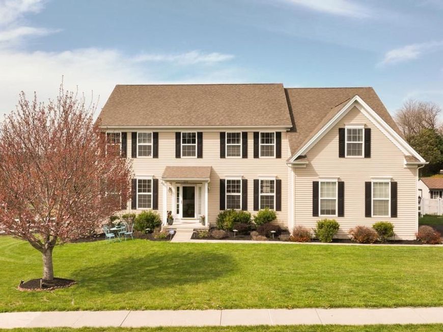 204 Coleridge Lane, Coatesville, PA 19320 Main Photo