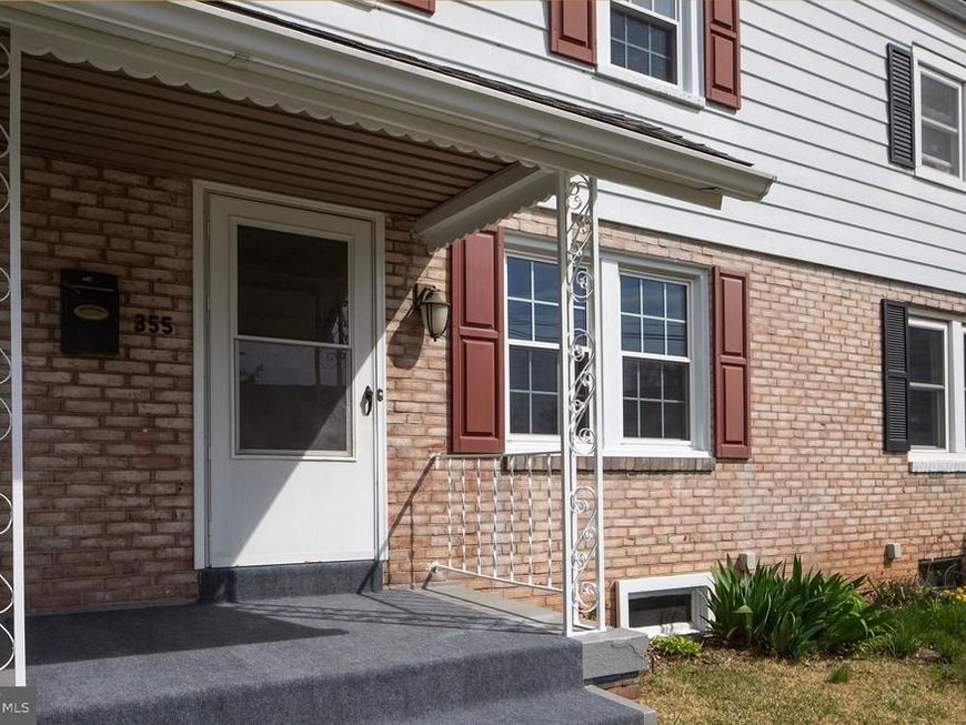 355 E High Street, Middletown, PA 17057 Main Photo