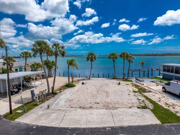 7500 PARK POINTE DRIVE , Unit 24, ENGLEWOOD, FL 34224