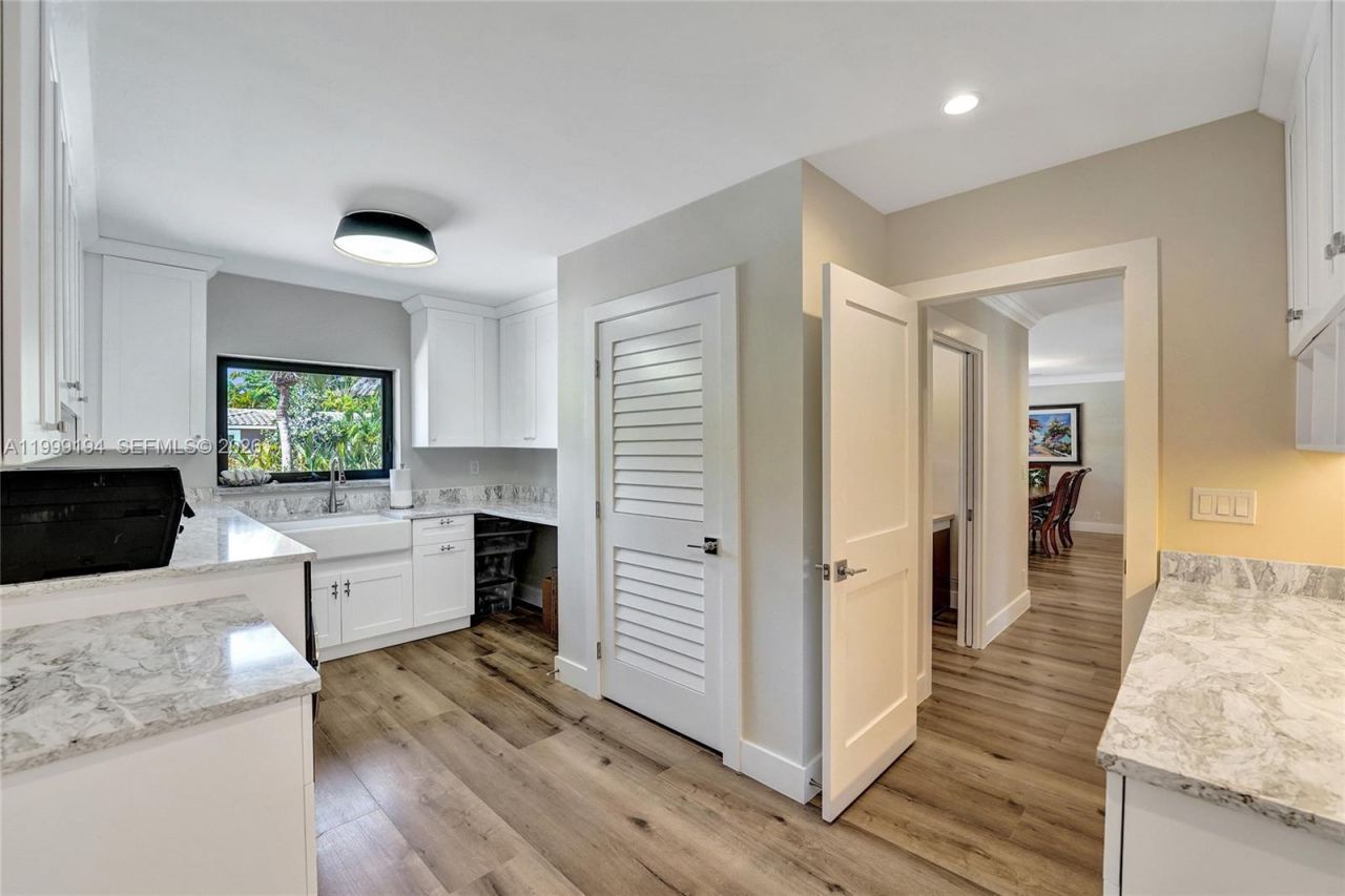 2832 NE 26th St, Fort Lauderdale, FL 33305 Photo