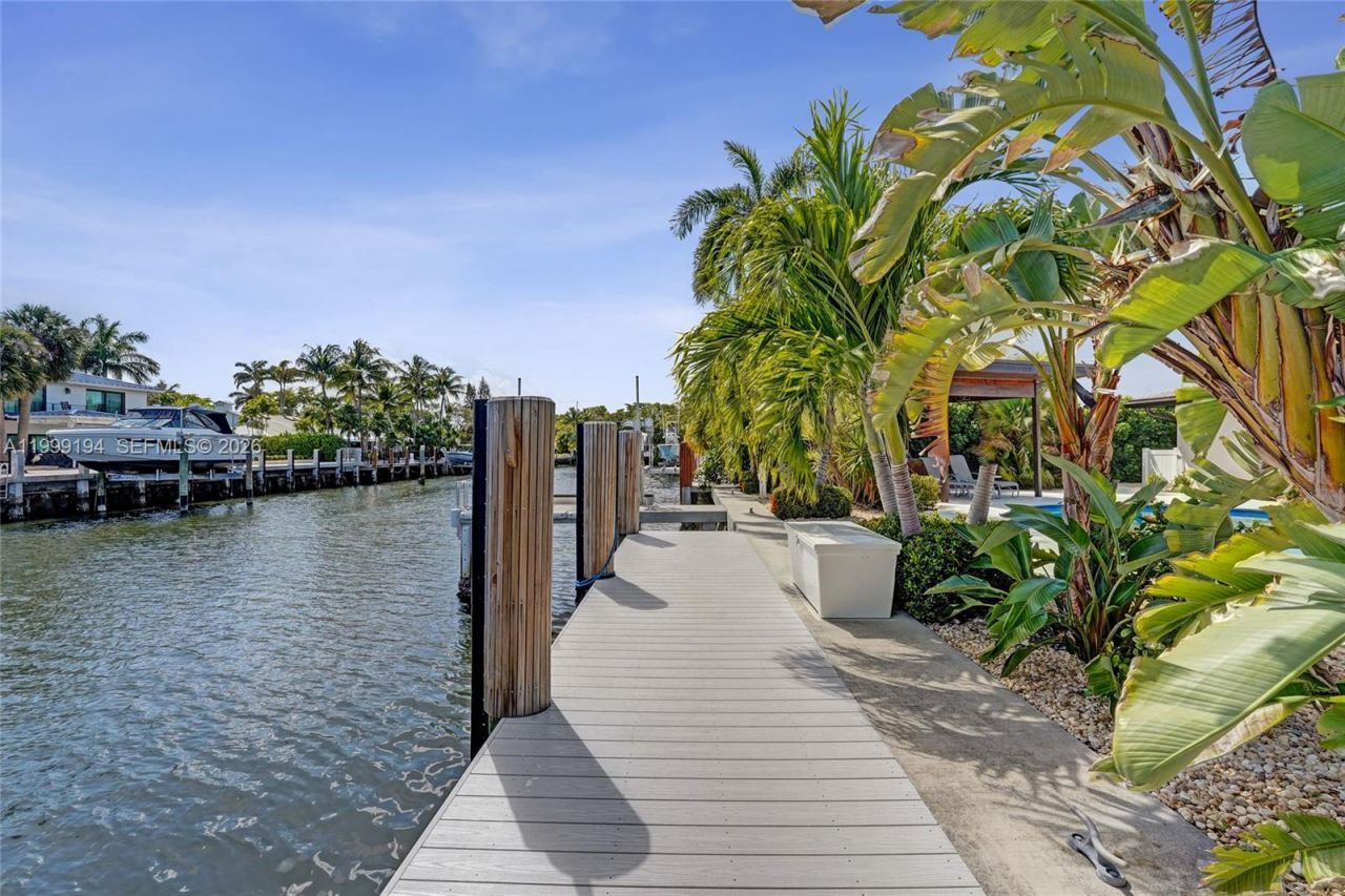 2832 NE 26th St, Fort Lauderdale, FL 33305 Photo