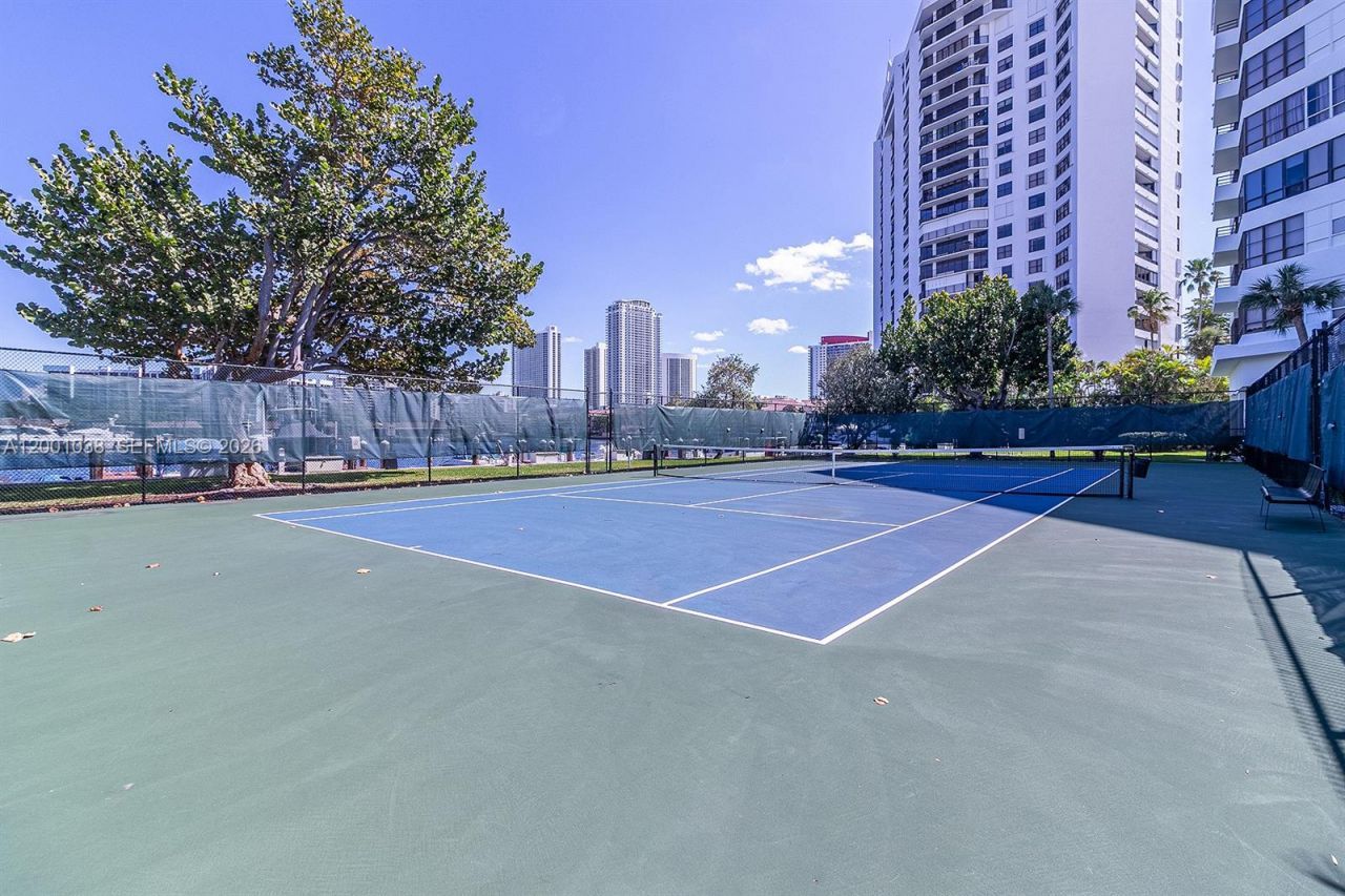 500 Three Islands Blvd, Unit 222, Hallandale Beach, FL 33009 Photo