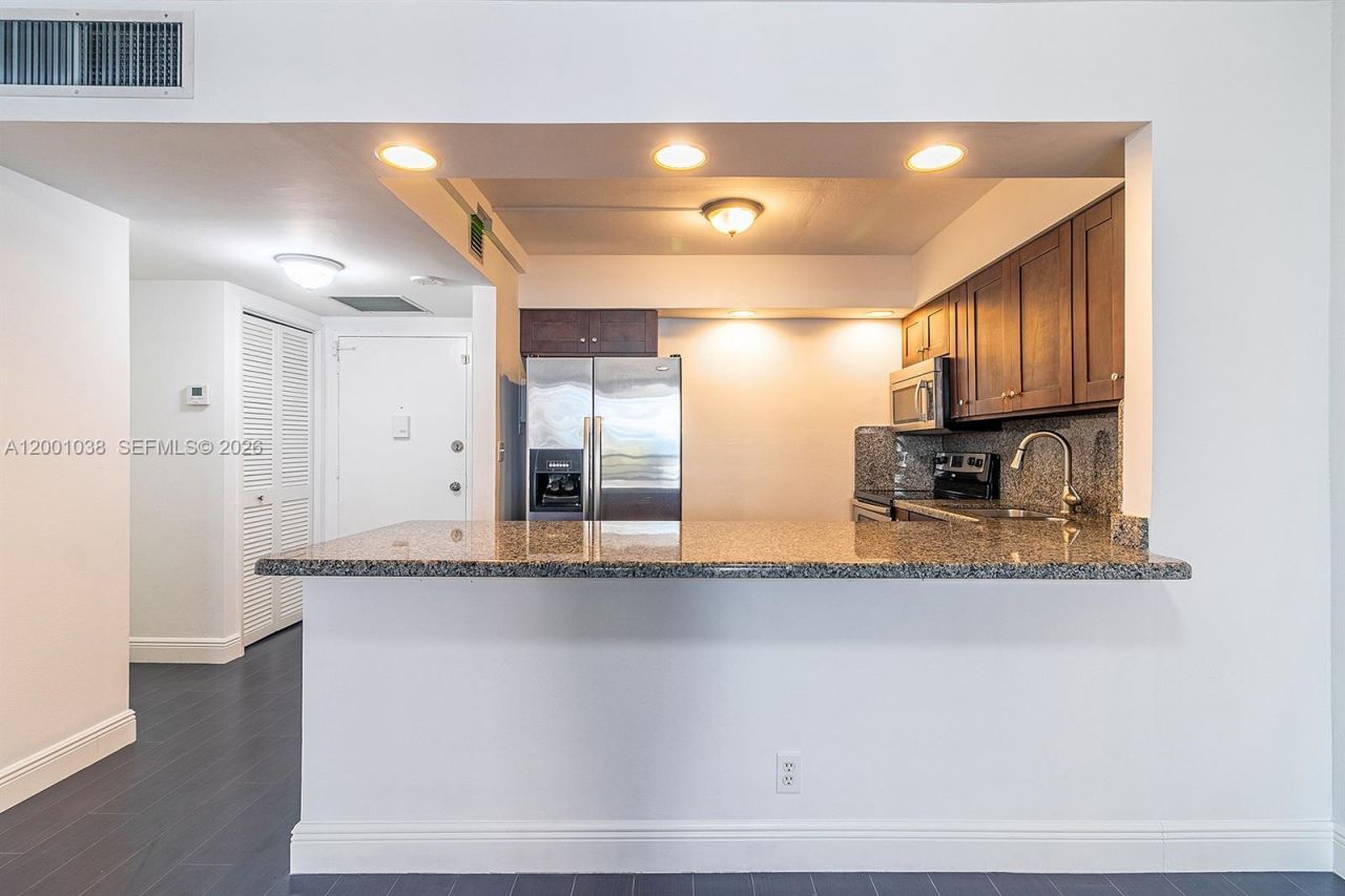 500 Three Islands Blvd, Unit 222, Hallandale Beach, FL 33009 Photo
