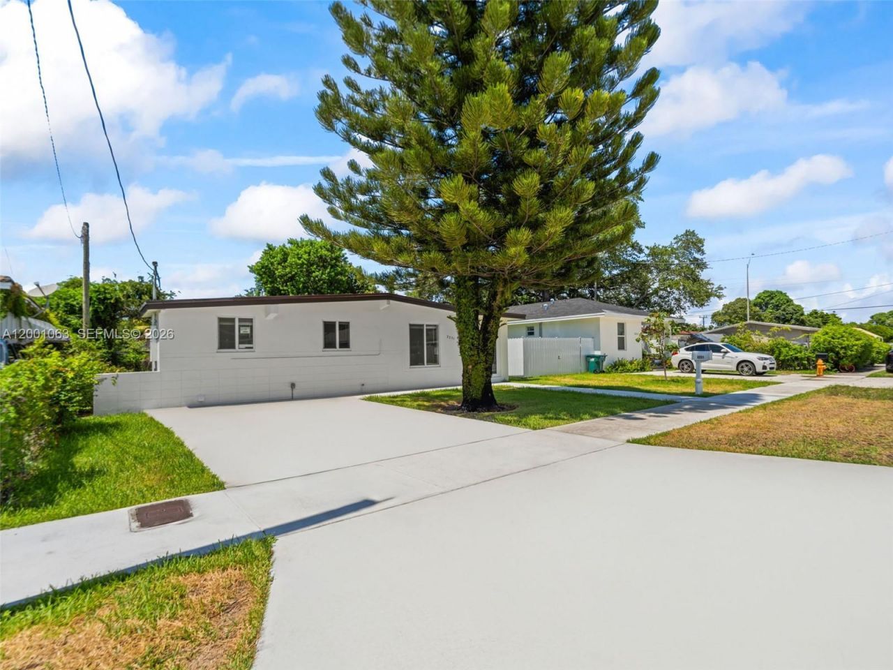 3231 NW 48th Ter, Miami, FL 33142 Photo