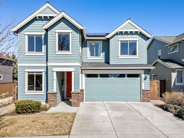 20682 NE Comet Court, Bend, OR 97701