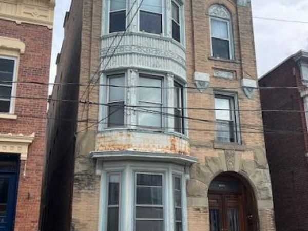 1040 5th Avenue, Troy, NY 12180