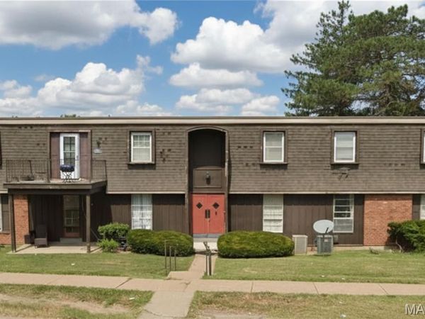6683 Parker Road, Unit B, Florissant, MO 63033