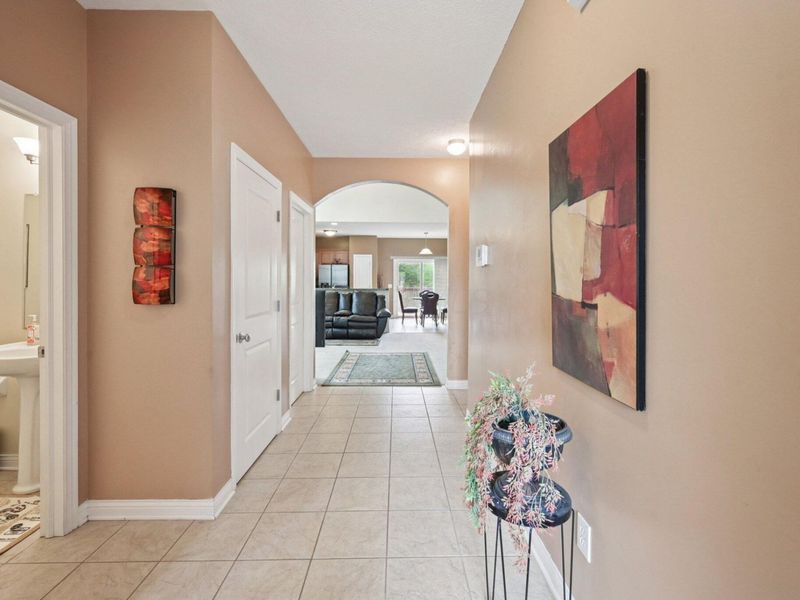 3955 Hoffman Valley Drive, Columbus, OH 43219 Photo 11