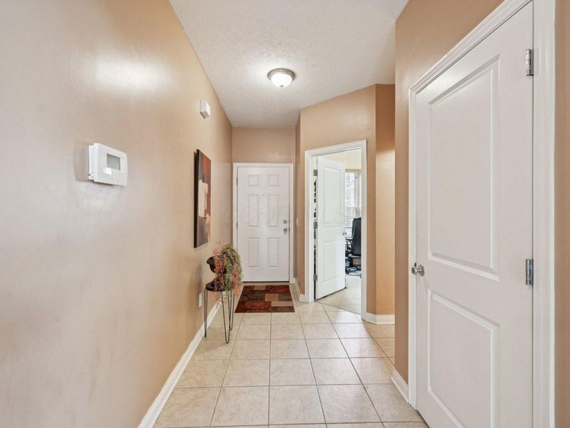 3955 Hoffman Valley Drive, Columbus, OH 43219 Photo 13