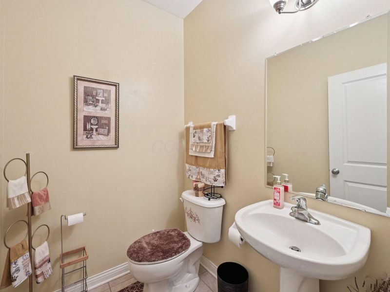 3955 Hoffman Valley Drive, Columbus, OH 43219 Photo 15