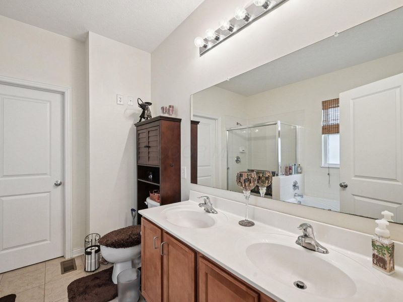 3955 Hoffman Valley Drive, Columbus, OH 43219 Photo 33