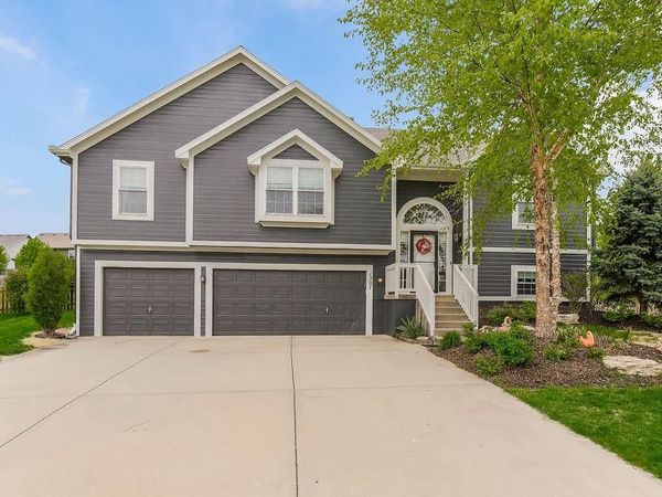 1307 Honeysuckle Court, Liberty, MO 64068