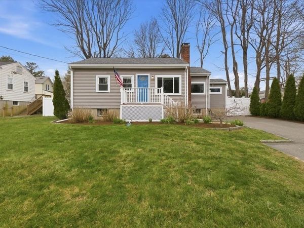 4 Belcher St, Canton, MA 02021