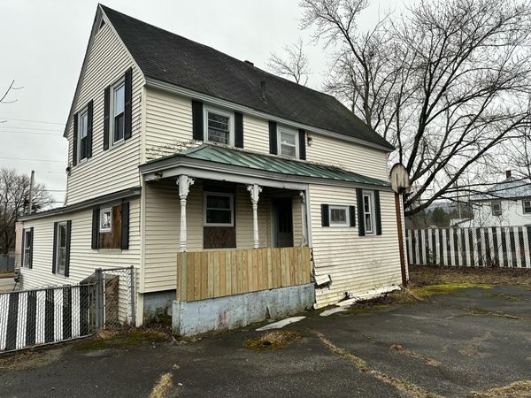 18 Porter Bridge Road, Mexico, ME 04257