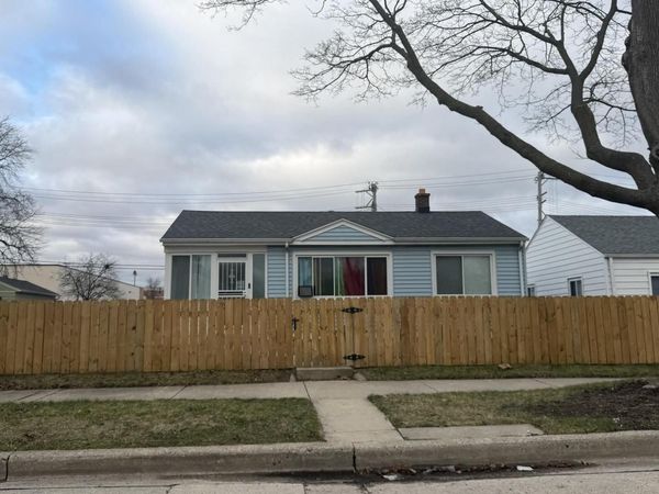 5359 W leon TERRACE, Milwaukee, WI 53216
