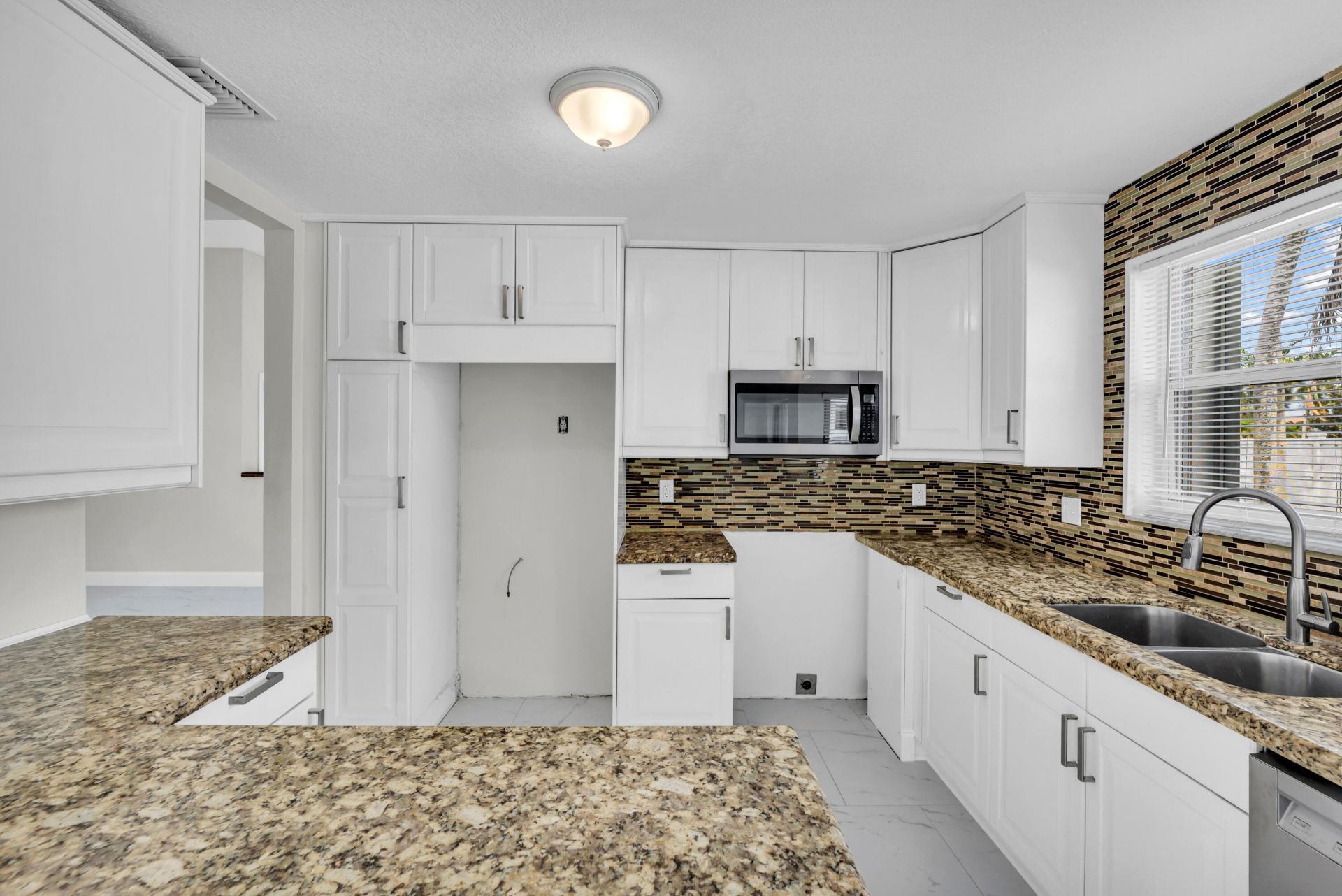 491 SW 182nd Way, Pembroke Pines, FL 33029 Photo