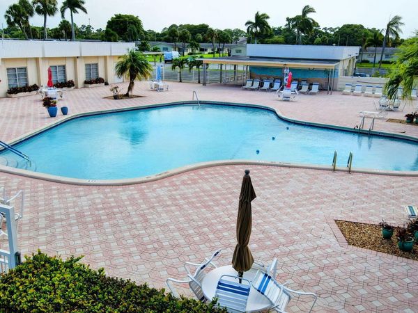 2898 Ashley Dr Drive E, Unit C, West Palm Beach, FL 33415