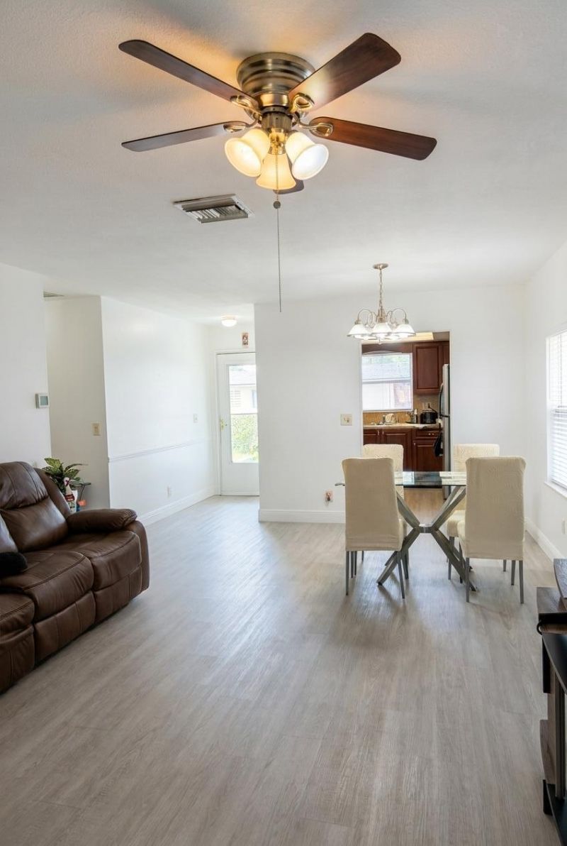 2898 Ashley Dr Drive E, Unit C, West Palm Beach, FL 33415 Photo