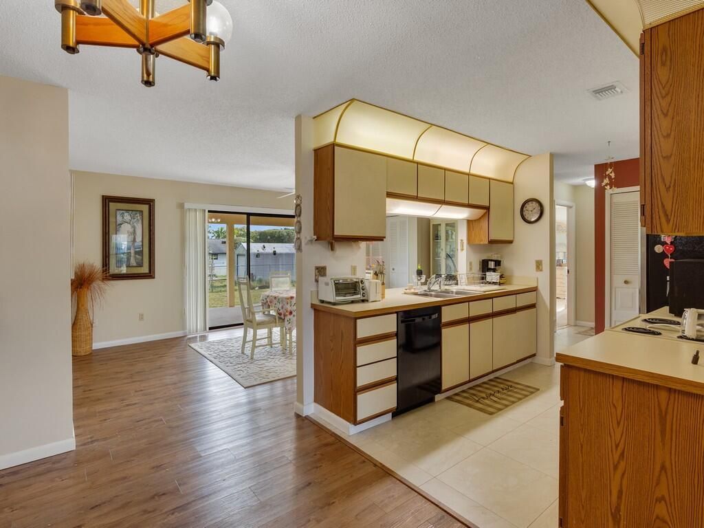 2543 SE Price Court, Port Saint Lucie, FL 34984 Photo