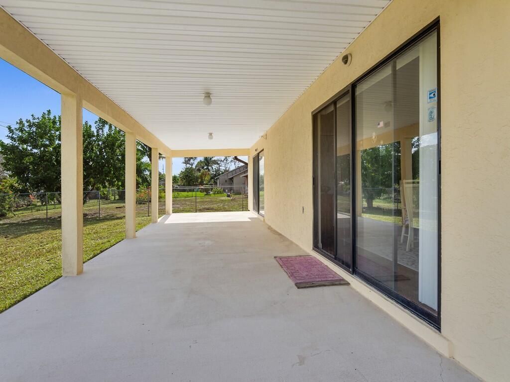 2543 SE Price Court, Port Saint Lucie, FL 34984 Photo