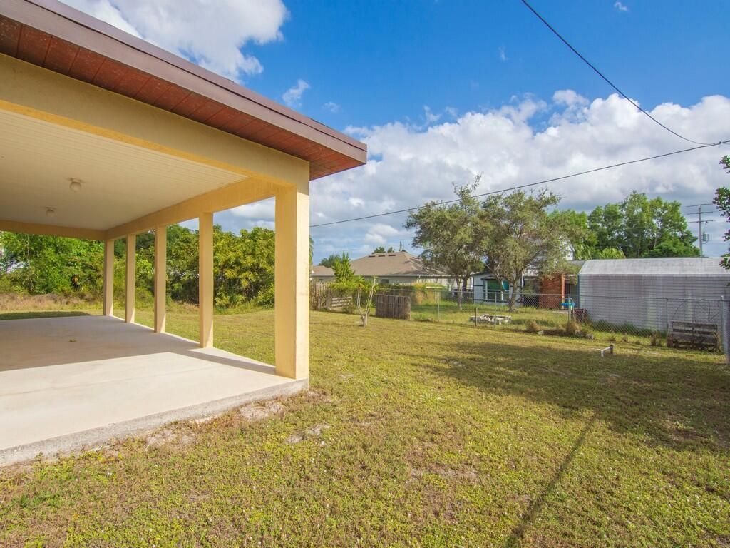 2543 SE Price Court, Port Saint Lucie, FL 34984 Photo