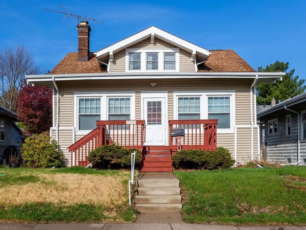 2506 Leclaire Street , Davenport, IA 52803