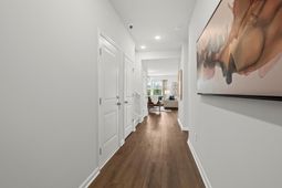 818 Meadowbrook Lane photo 4