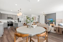 818 Meadowbrook Lane photo 4