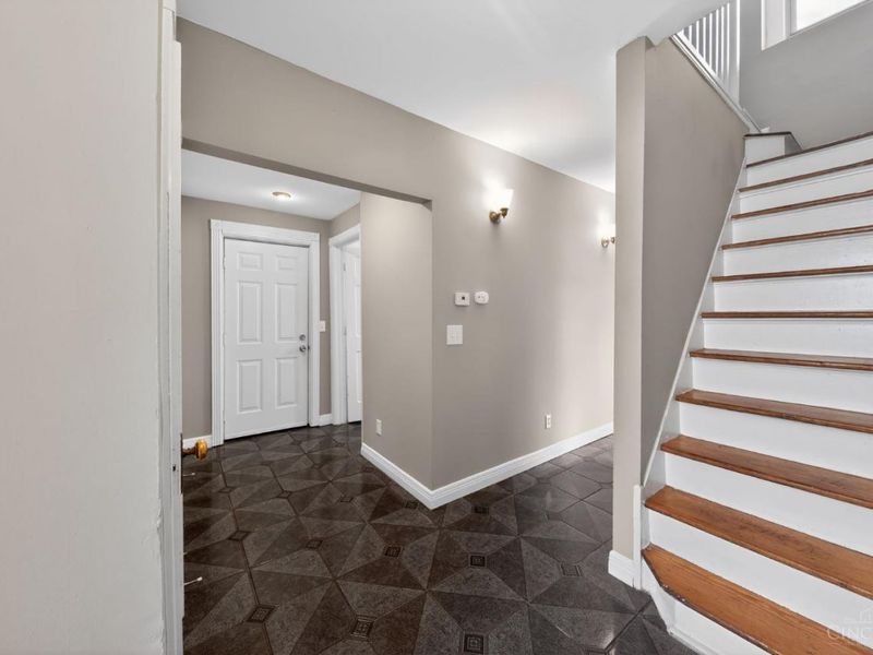 4436 Grove Avenue, Green Township, OH 45211 Photo 17