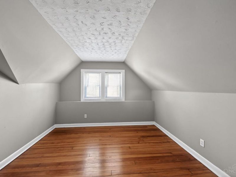 4436 Grove Avenue, Green Township, OH 45211 Photo 21