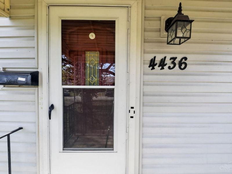 4436 Grove Avenue, Green Township, OH 45211 Photo 4