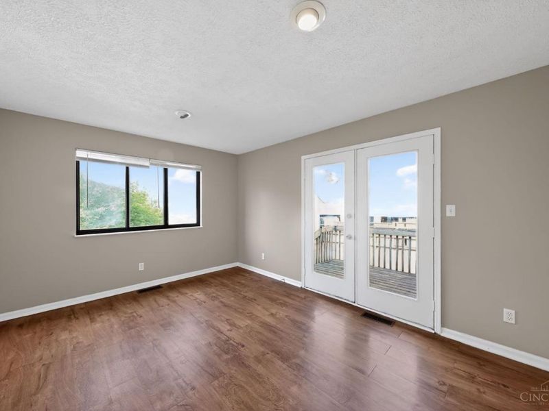 4436 Grove Avenue, Green Township, OH 45211 Photo 8