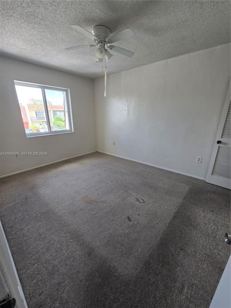 932 W 80th Pl , Hialeah, FL 33014 Photo