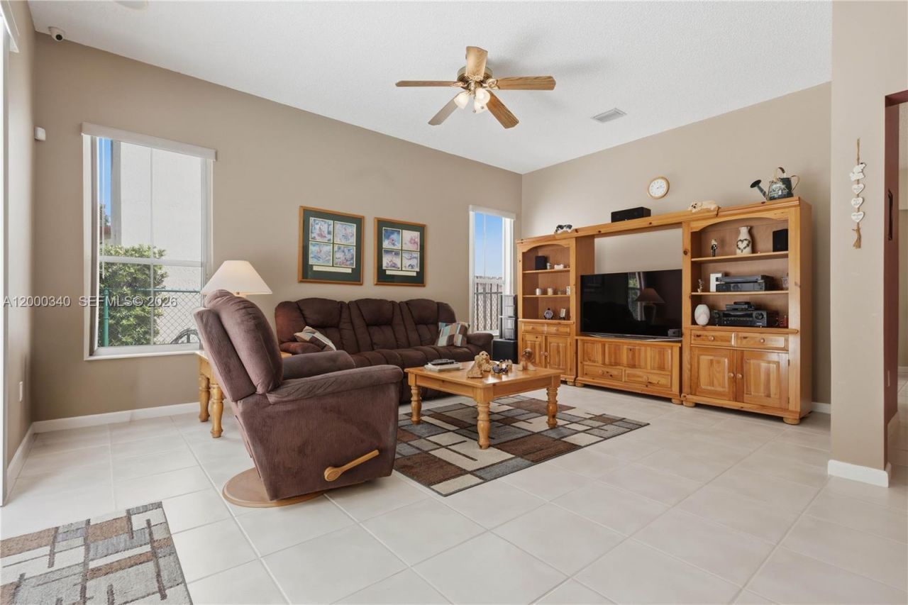 14033 N Cypress Cove Cir, Davie, FL 33325 Photo