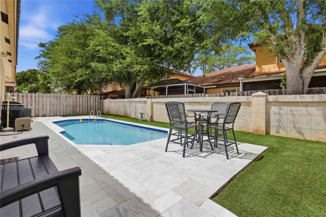 14033 N Cypress Cove Cir, Davie, FL 33325 Photo