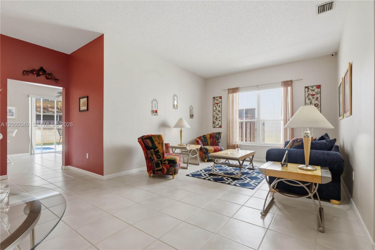 14033 N Cypress Cove Cir, Davie, FL 33325 Photo