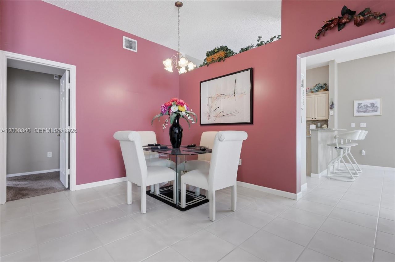 14033 N Cypress Cove Cir, Davie, FL 33325 Photo