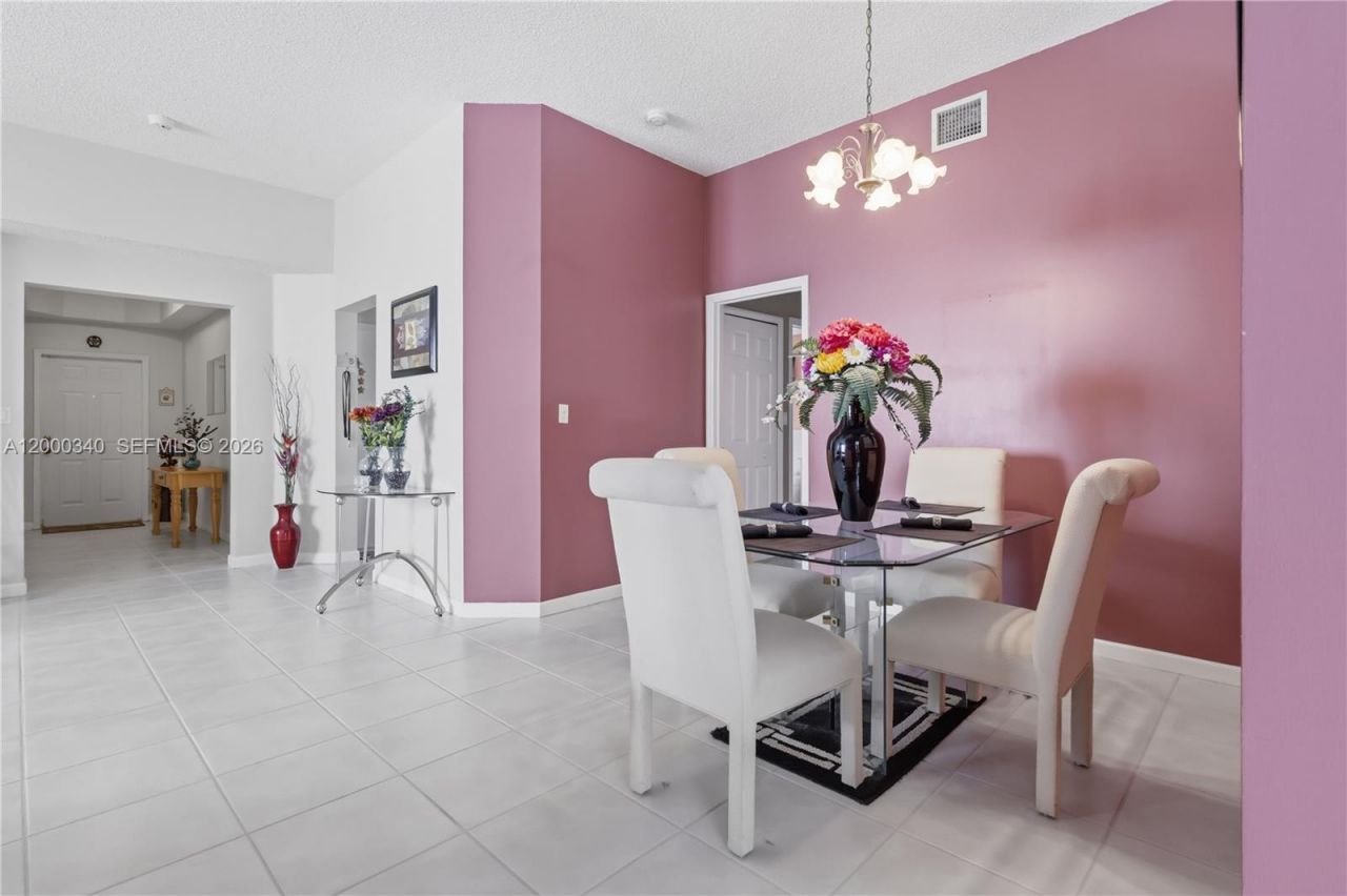 14033 N Cypress Cove Cir, Davie, FL 33325 Photo