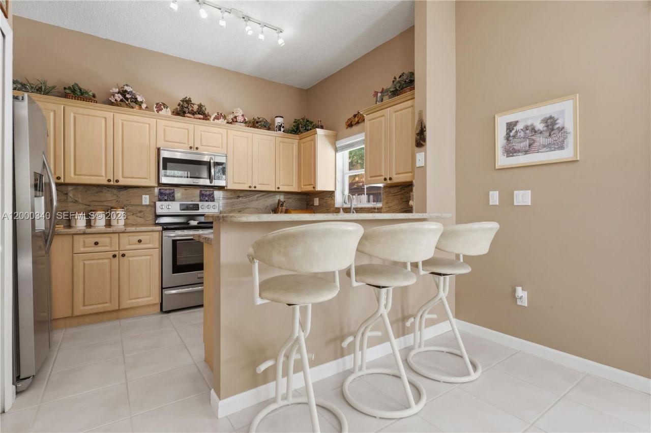 14033 N Cypress Cove Cir, Davie, FL 33325 Photo