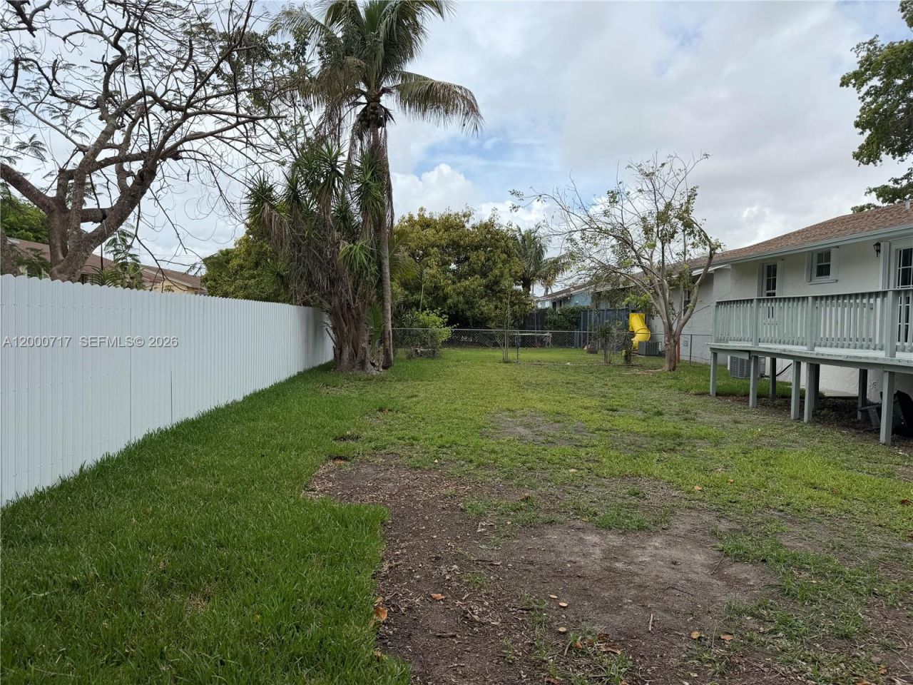 9760 SW 210th St, Cutler Bay, FL 33189 Photo