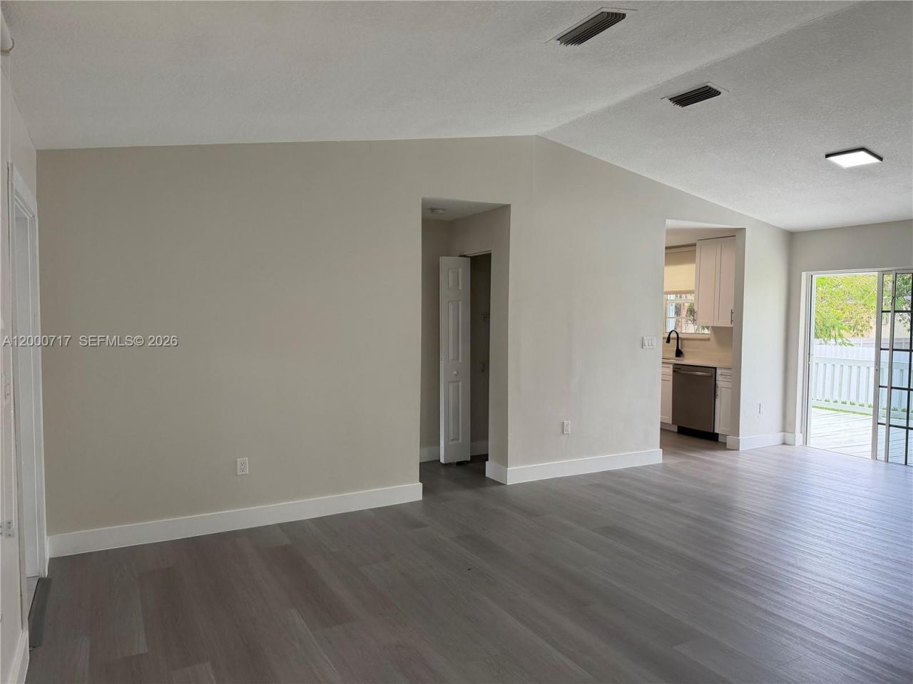 9760 SW 210th St, Cutler Bay, FL 33189 Photo