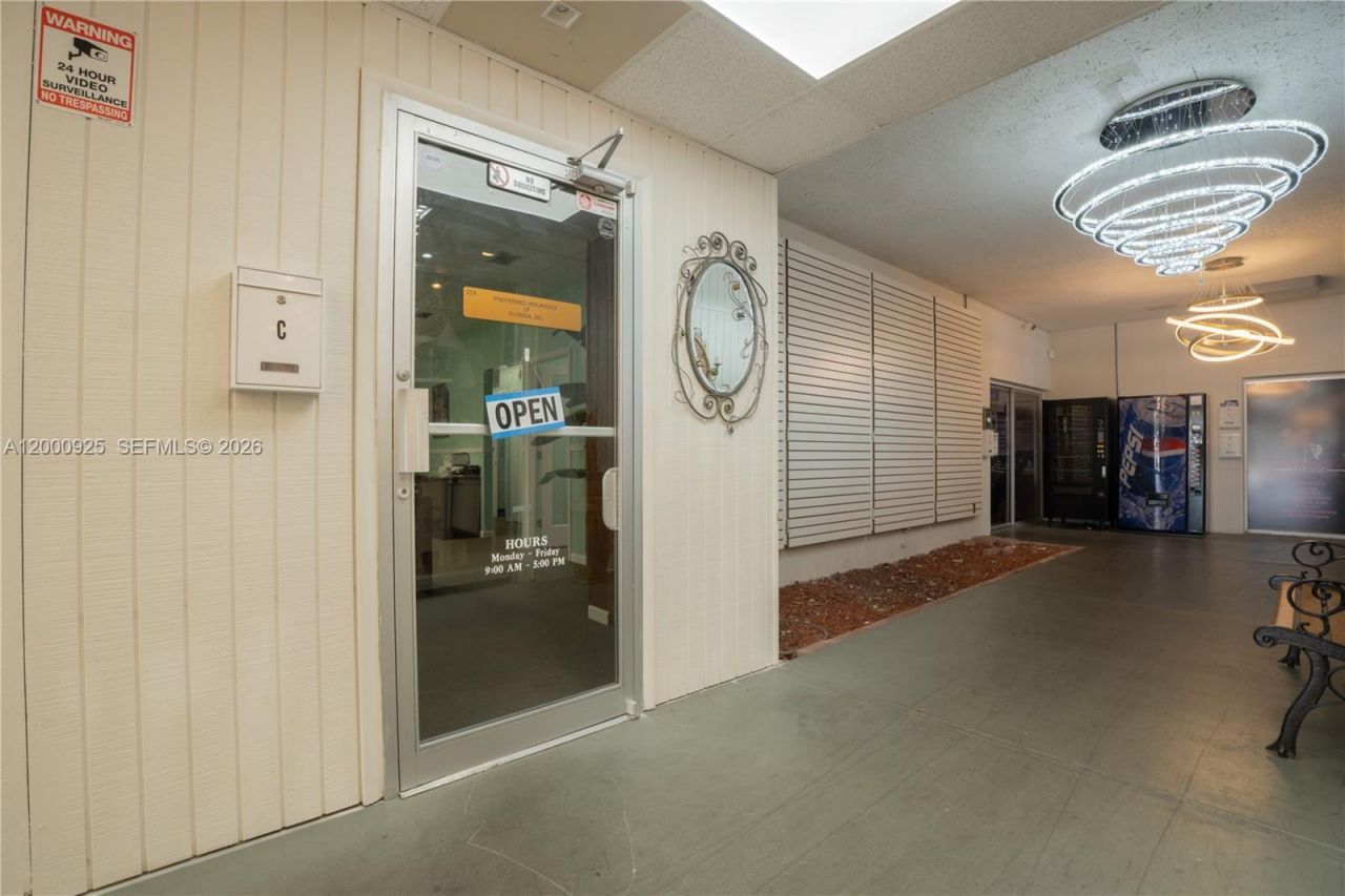 6115 Miramar Pkwy, Miramar, FL 33023 Photo