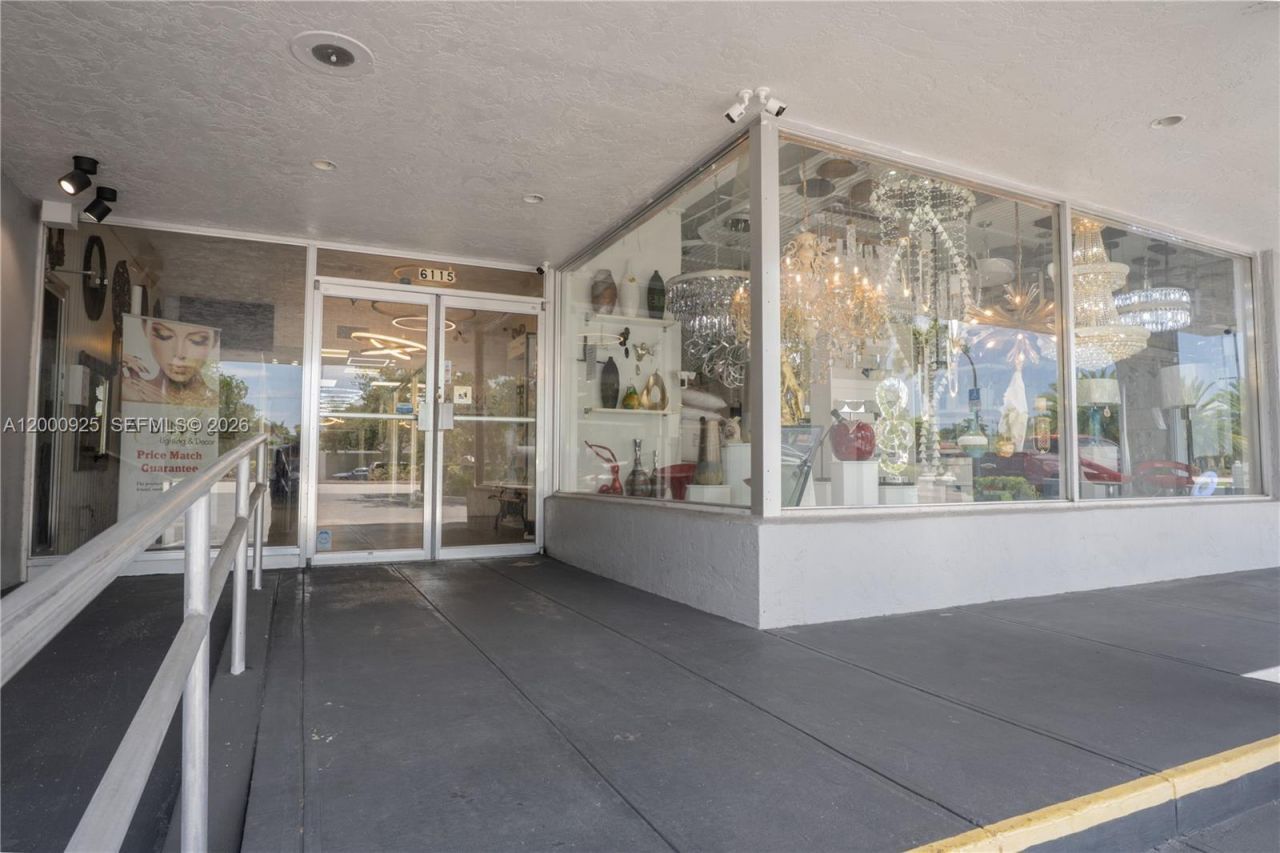 6115 Miramar Pkwy, Miramar, FL 33023 Photo