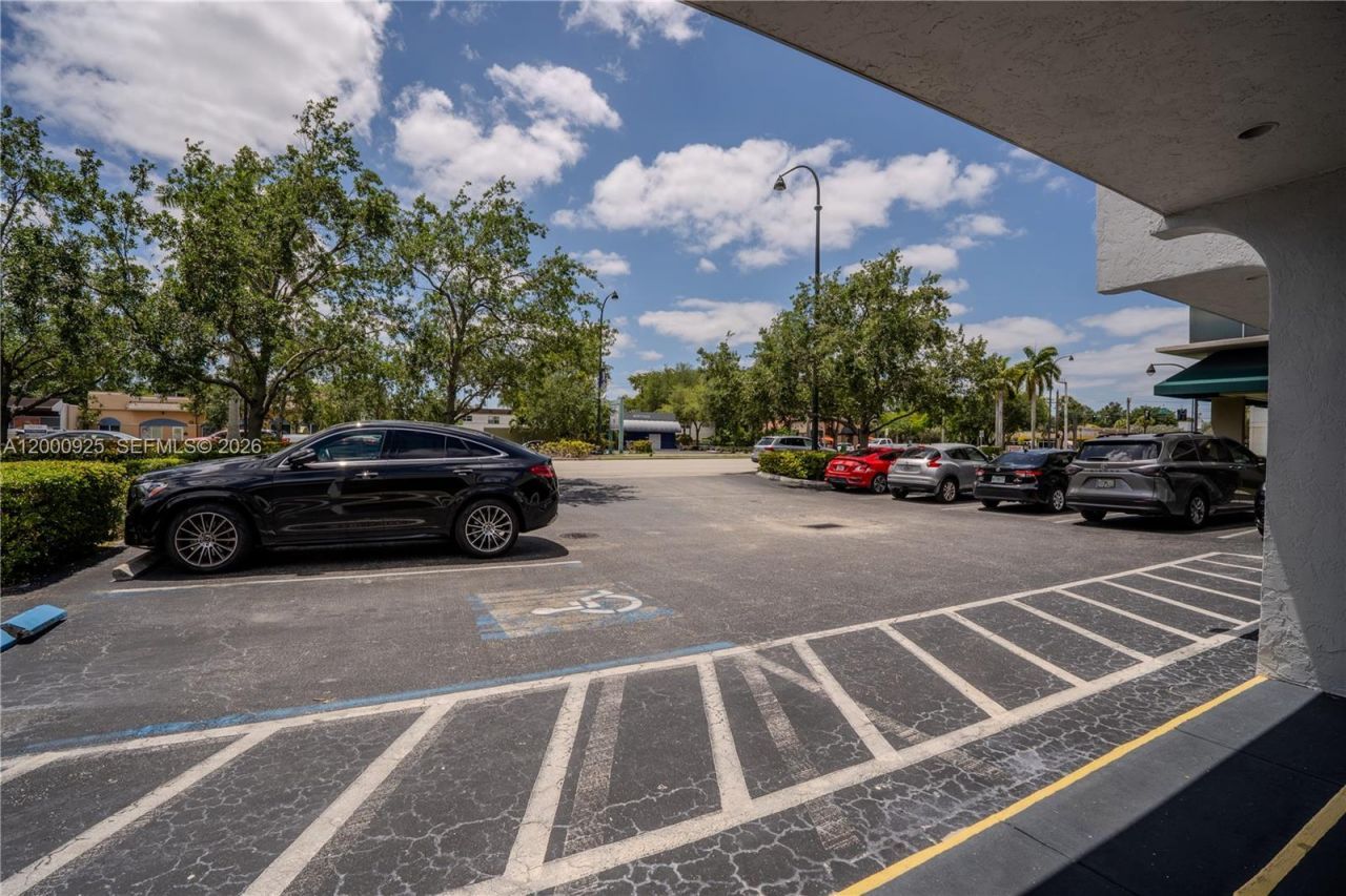 6115 Miramar Pkwy, Miramar, FL 33023 Photo