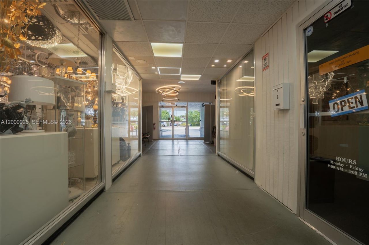 6115 Miramar Pkwy, Miramar, FL 33023 Photo